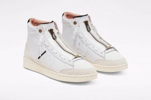  Converse全新聯(lián)乘策劃 經(jīng)典 Pro Leather 作為鞋型