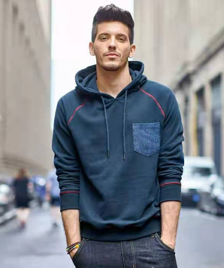 秋冬季男生時髦的運動風搭配 6