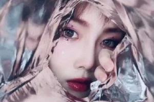 抖音薯片袋拍照方法