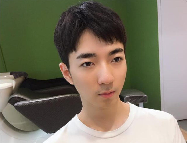 適合男生的發型學生 適合初中高中男生的發型有哪些 4