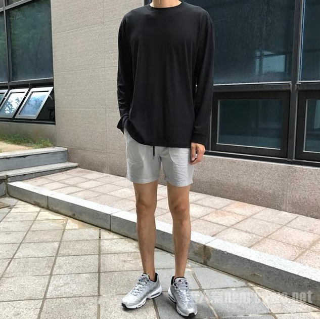 韓國(guó)男生夏季服裝搭配 一種清爽帥氣感 1