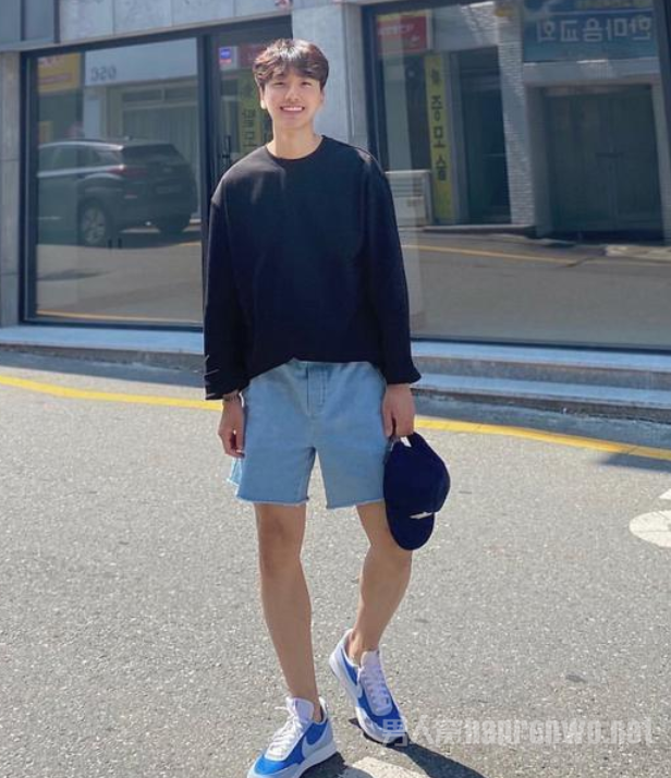 韓國(guó)男生夏季服裝搭配 一種清爽帥氣感 3