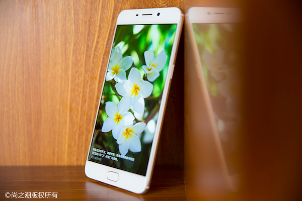oppor11過時(shí)了嗎 oppor11值得買嗎 1
