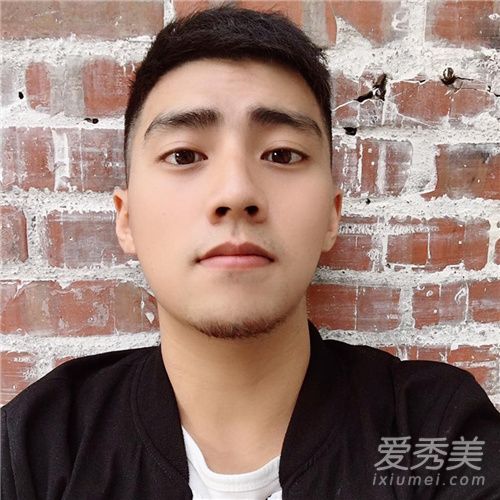 好看的男生短頭發發型 網紅發型值得嘗試一下 11