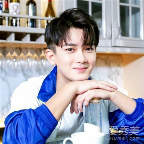 男生什么樣的短發好看 這樣的發型更加有魅力 7