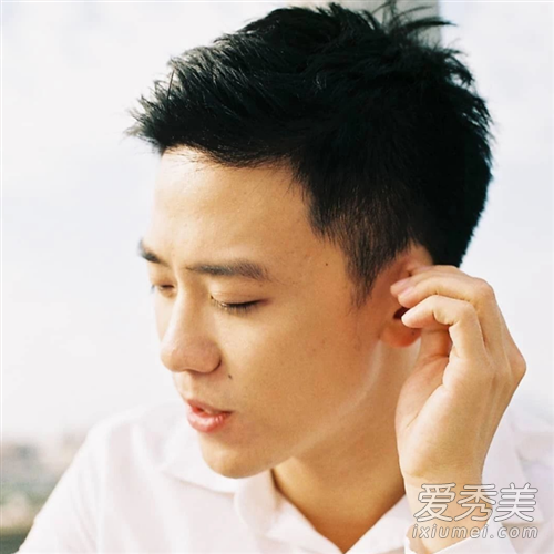 男生什么樣的短發好看 這樣的發型更加有魅力 8