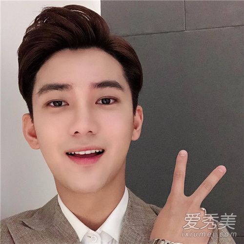 男生什么樣的短發好看 這樣的發型更加有魅力 9