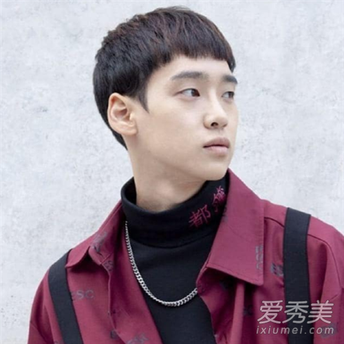 男生什么樣的短發好看 這樣的發型更加有魅力 3