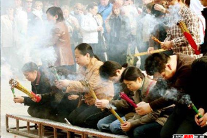 拜佛禁忌穿著顏色 非常神圣的事情