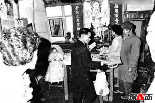 山西冥婚圖片 看冥婚嫁衣是什么樣的 2