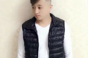 yy龍小手個(gè)人資料微博 yy龍小手和老李怎么了