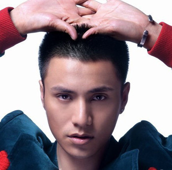 男生什么臉型適合寸頭 看男明星的選擇 2