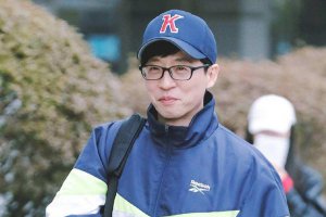 劉在石確診新冠 韓國演藝事業(yè)屢屢受創(chuàng)