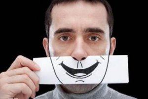 男人愛撒謊是什么原因 撒謊成癮真的是很嚴重