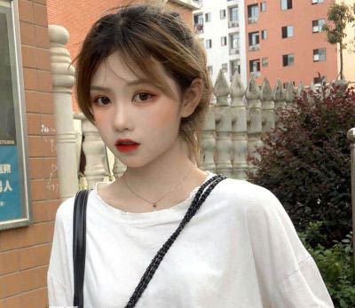 女生掩飾喜歡你的細微動作 刻意掩飾反而很明顯 3