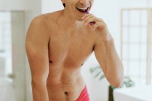 男人怎么擁有好牙齒 正確護牙的方法