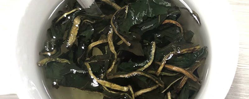 羅漢果泡金銀花喝的功效 1