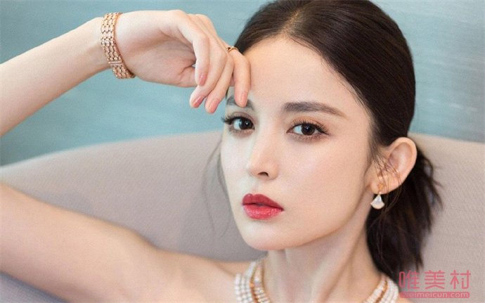 古力娜扎身高多少厘米 真實(shí)身高網(wǎng)上有一些爭議 2