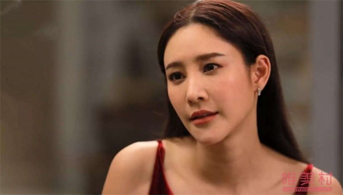 泰國女星Tangmo湄南河落水身亡 真相有非常多的爭議 2