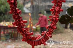 過年放煙花的寓意 為什么過年要放鞭炮?
