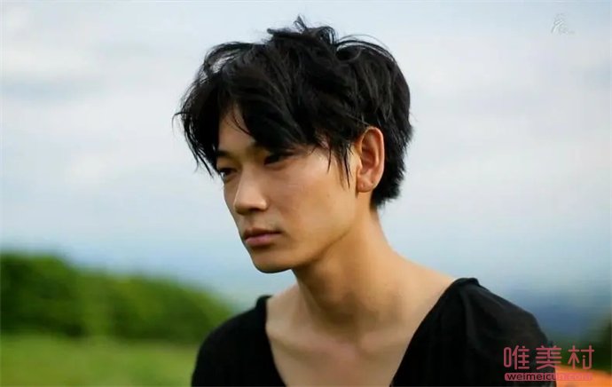 綾野剛私生活混亂 與未成年發生過關系丑聞 1