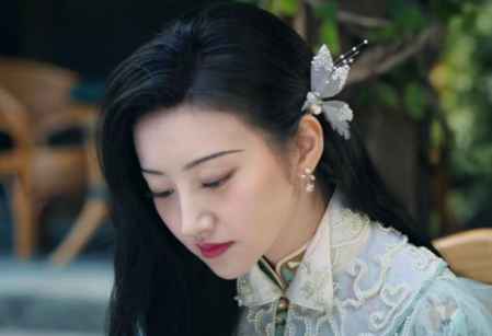 景甜為啥叫人間富貴花 景甜人間富貴花是真的嗎 1
