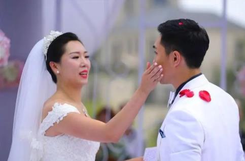 李曉霞退役的真實(shí)原因 李曉霞為什么恨孔令輝 1