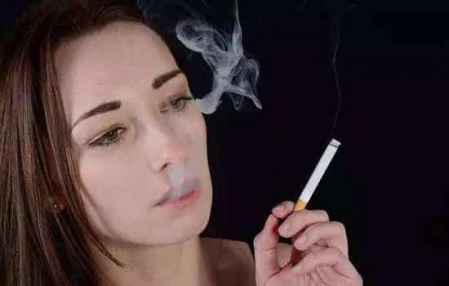 已婚男甩小三的方式 拿和老婆離婚來拖延小三 4