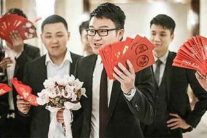 伴娘堵門一般問什么問題 伴娘問新郎的堵門問題大全