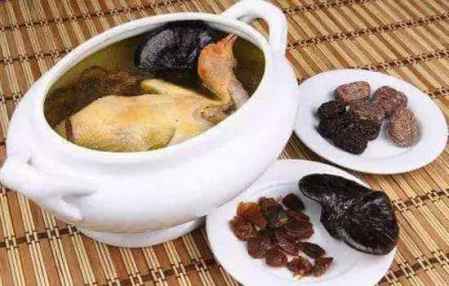 過(guò)年煲什么湯最好 年夜飯適合什么湯 2