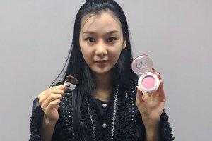 腮紅是在散粉之后用嗎?