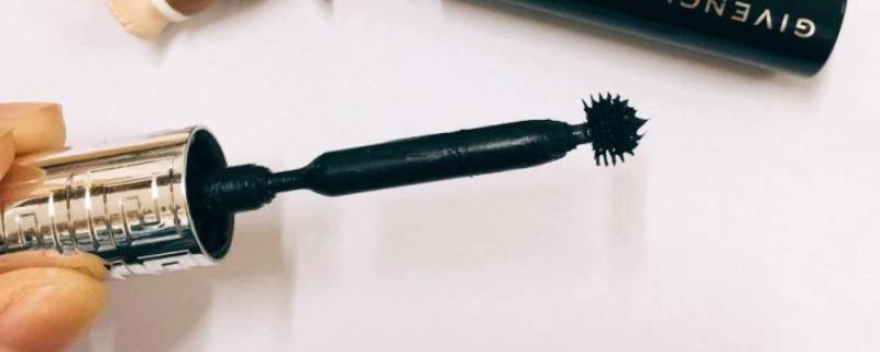 如何卸掉睫毛膏 睫毛膏怎樣卸妝干凈 2