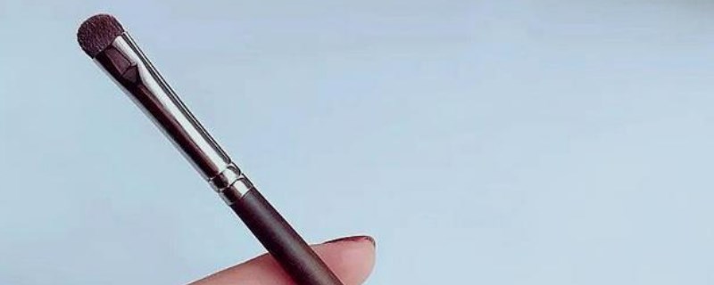 眼影刷有哪幾種款式 各種眼影刷的介紹 2