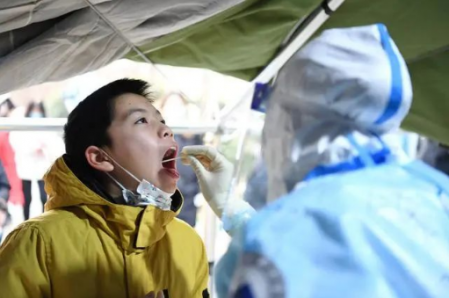 什么叫混樣檢測 核酸檢測用的棉簽都放到一個取樣瓶嗎 1