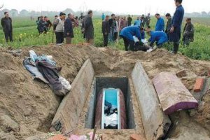 人死后土葬好還是火葬好 土葬和火葬哪個能轉世