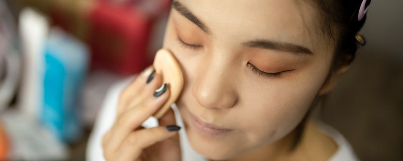 脫妝怎么補妝不卡粉 1