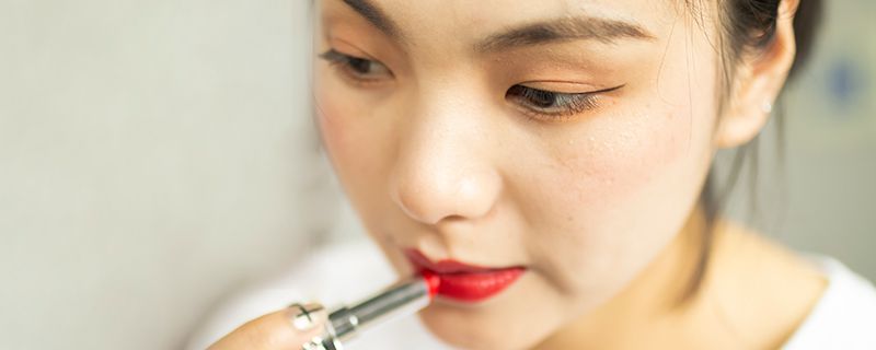 脫妝怎么補妝不卡粉 3