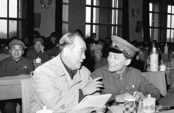 侯耀文的師傅叫什么名字 1