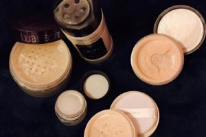 珠光散粉和啞光散粉的區(qū)別 哪個(gè)好
