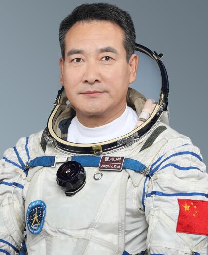 神舟十三號(hào)航天員名單簡(jiǎn)歷 2