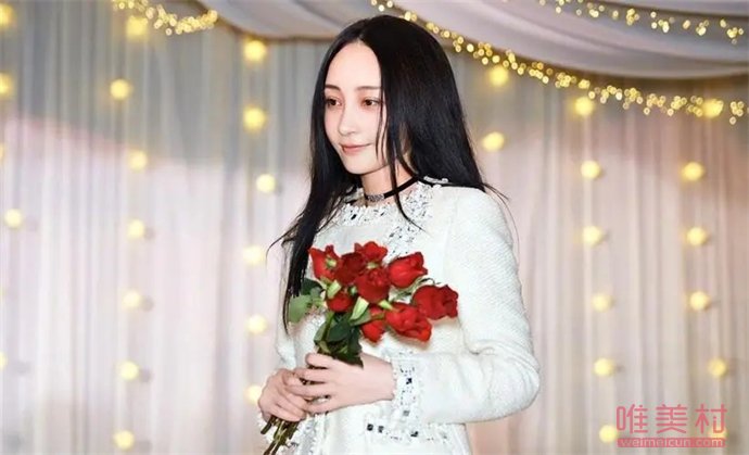 姚笛與男子現(xiàn)身酒吧 姚笛高杰是離婚了嗎 1