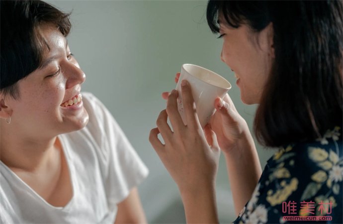 女孩子談戀愛中最掉價的行為 男朋友只會離你越來越遠 1