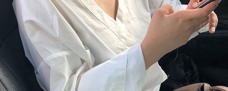 白色衣服上弄上紅酒了怎么辦 怎么洗掉 1