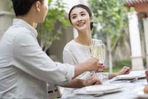 適合剛結婚夫妻看的電影電視