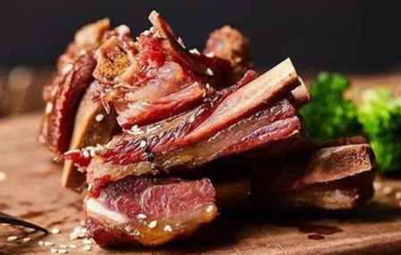 臘肉是生吃還是熟吃 臘肉是怎么做的 1