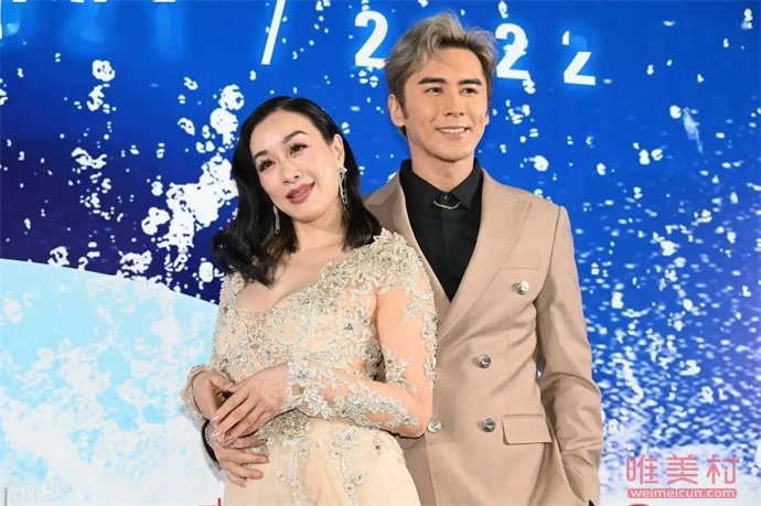 鐘麗緹張倫碩直播健身 兩人互動非常有愛的 1
