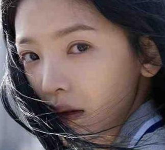 憑欄一片風云起導演是誰 三個家庭兩代人的故事 2
