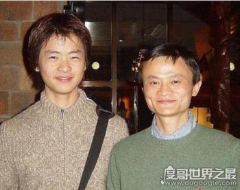 馬云一家四口圖片叫什么名字 3