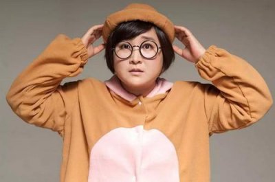 賈玲現(xiàn)在體重多少斤?瘦的照片顏值比較高 2