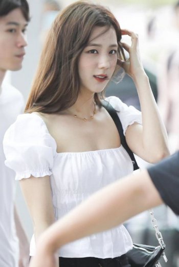 jisoo金智秀身高多少 5
